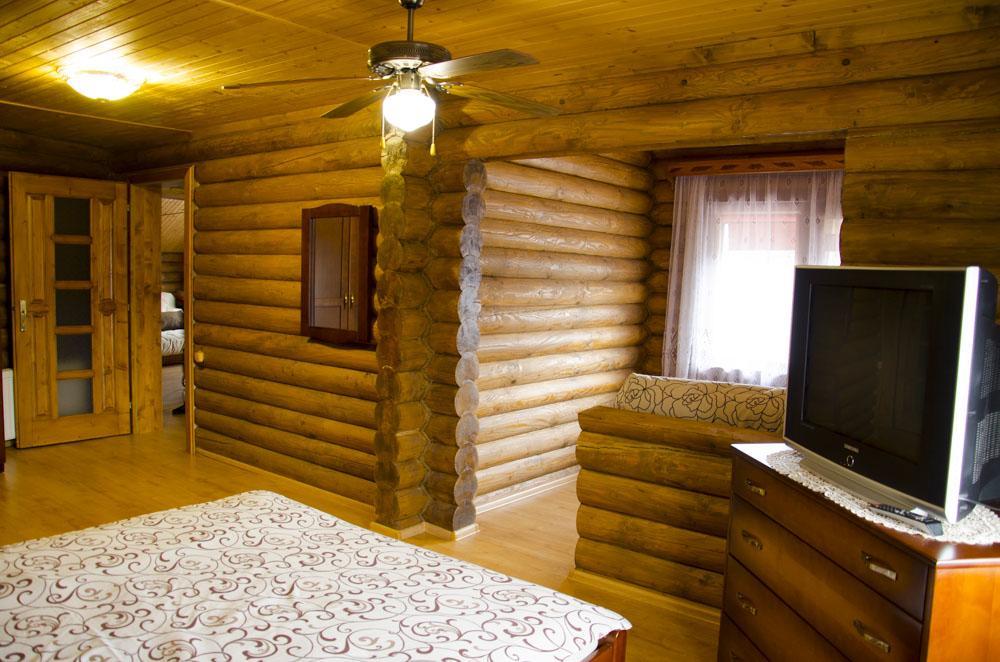 Liubava Hotel Polyana  Ngoại thất bức ảnh